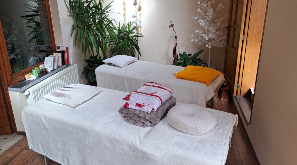 belle-energie formation reiki salon tables